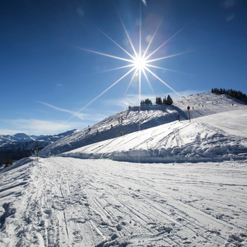 Skipisten in den Kitzbüheler Alpen nahe Wildschönau - © benna23 - stock.adobe.com