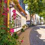 gasse in warnemünde - © sp4764 - Fotolia