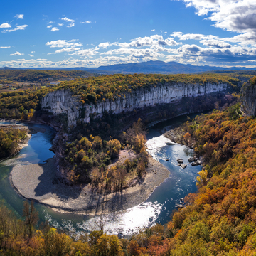 Frankreich bei der Ardèche - © Volker Loche - stock.adobe.com