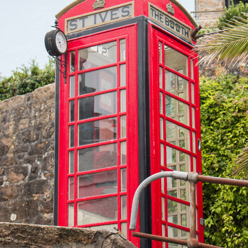 klassische Telefonzelle in St. Ives, Cornwall - ©pixs:sell - stock.adobe.com