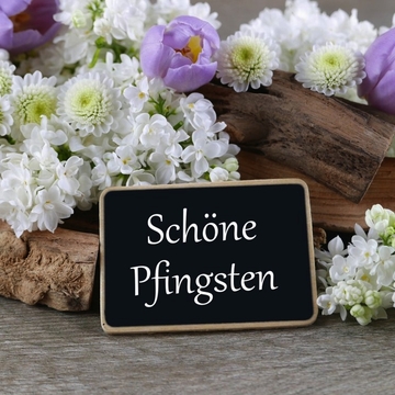 Schöne Pfingsten - © Racamani - stock.adobe.com