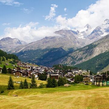 View of Saas Fee - © roxaria - Fotolia