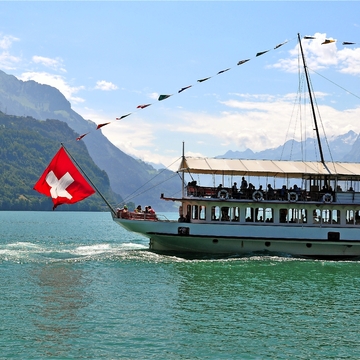 Dampfschiff auf dem Vierwaldstättersee - © hachri - Fotolia