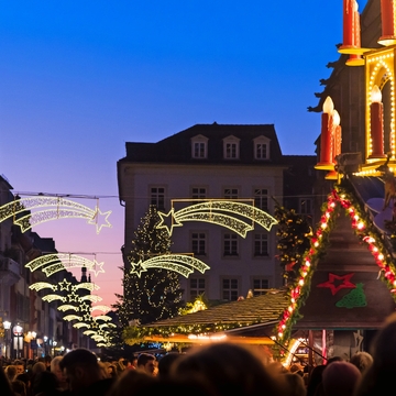 Mittelaltermarkt und Mittelaltermarkt und Weihnachtsmarkt in Esslingen, Deutschland - © Tristan - stock.adobe.com