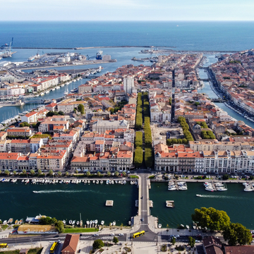 Luftaufnahme der Altstadt von Sete im Süden Frankreichs  - © Alexandre ROSA - stock.adobe.com
