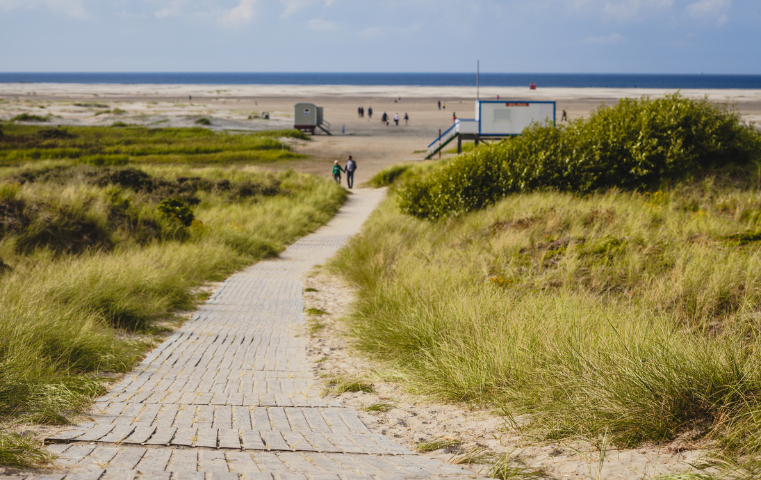 Weg zum Strand auf Borkum