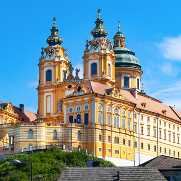 Stift Melk an der Donau - © Comofoto - stock.adobe.com