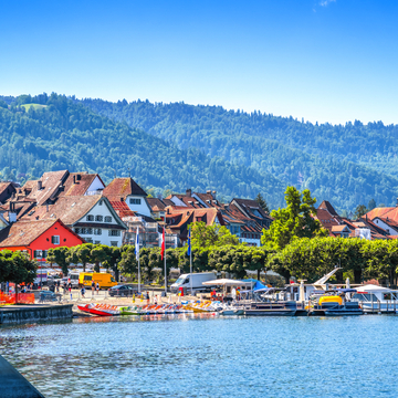 Uferpromenade von Zug am Zugersee