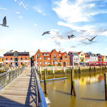 Husumer Hafen - © Sina Ettmer - stock.adobe.com