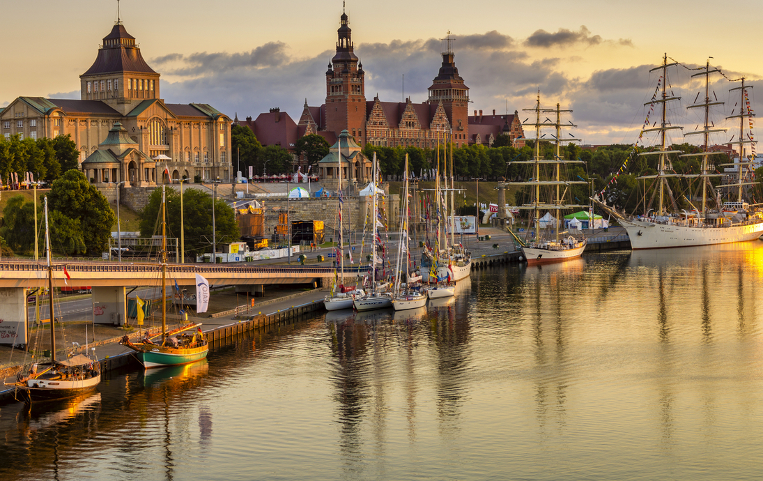 Hakenterrasse und Nationalmuseum in Stettin, Polen